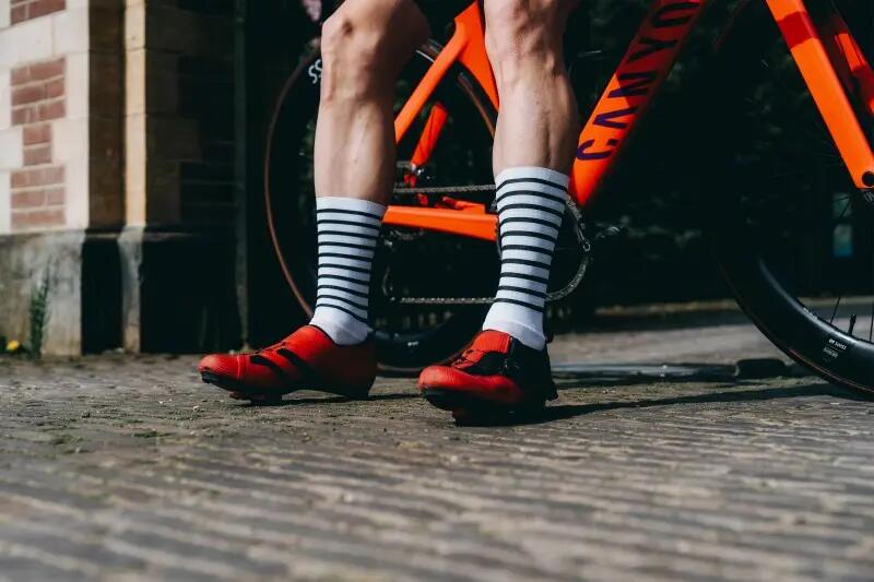 Performance ultime pour les passionnés de cyclisme. Découvrez la combinaison par 3/4