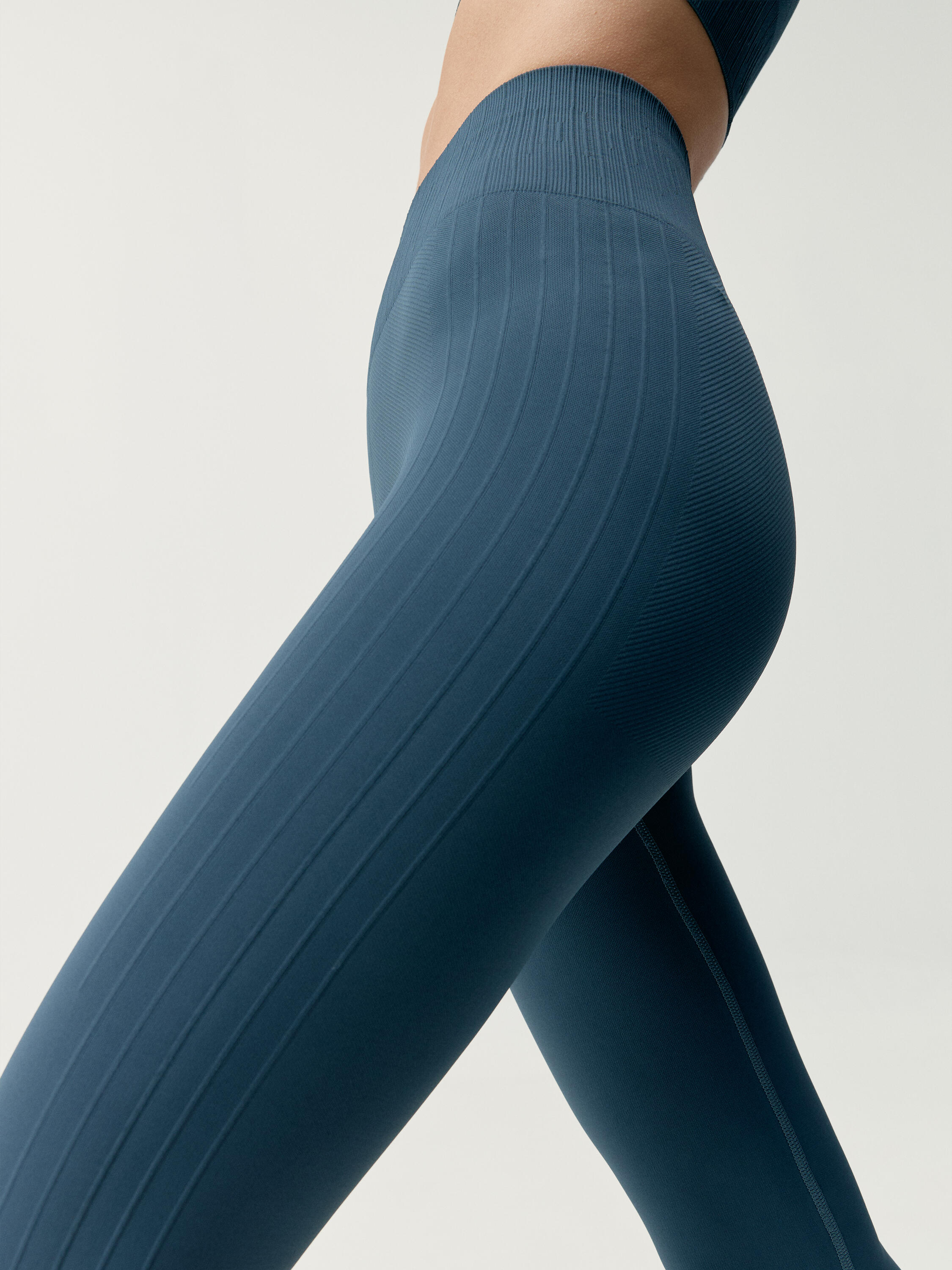 Legging de sport femme Nawal longueur longue taille haute 3/5