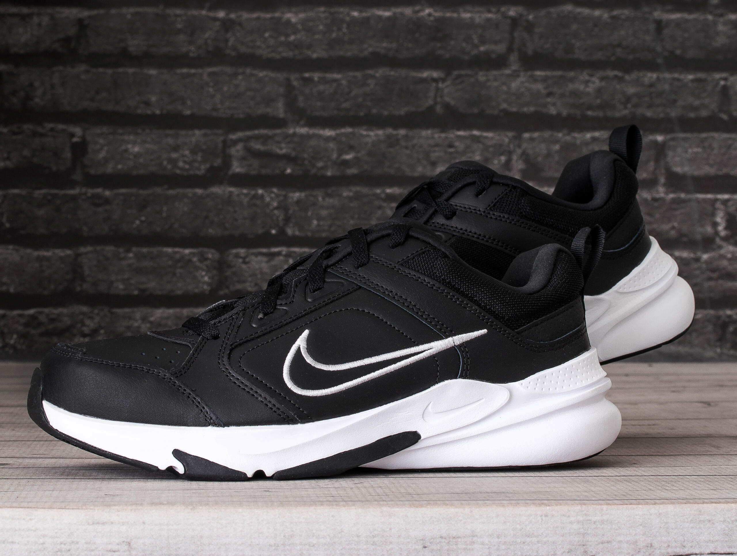 Buty męskie sportowe Nike Defyallday 3/6