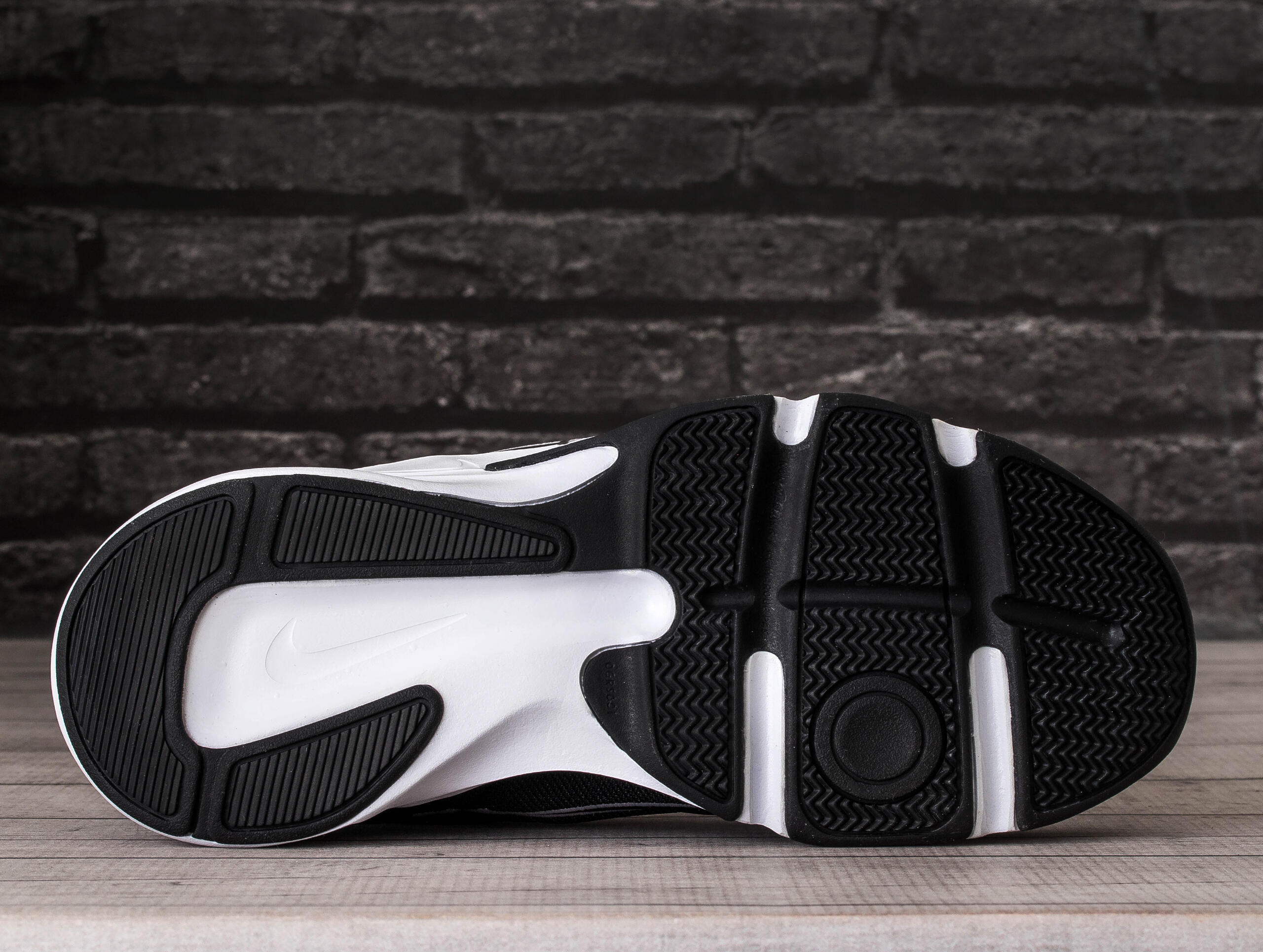 Buty męskie sportowe Nike Defyallday 4/6