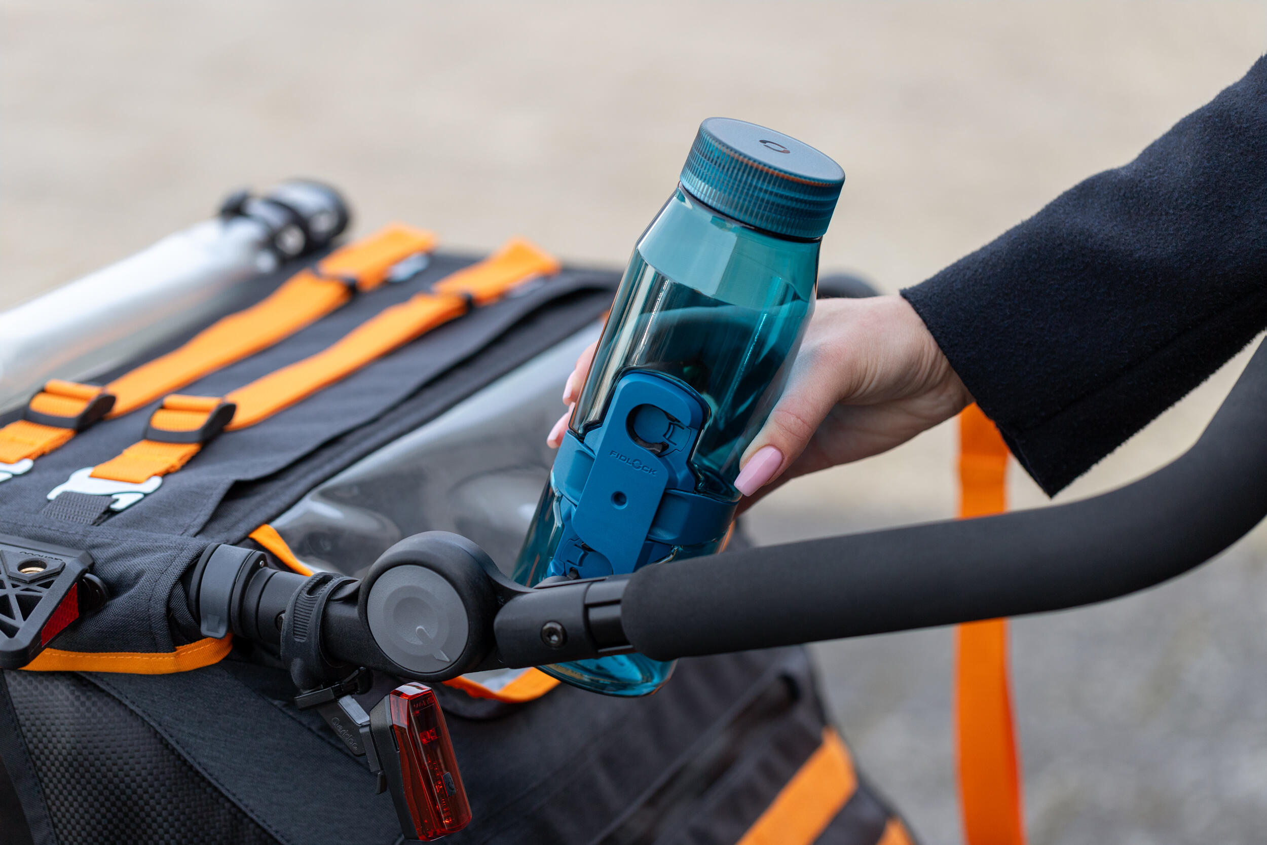 Qeridoo Fahrradanhänger Fidlock TWIST bottle 700 life blue 7/7