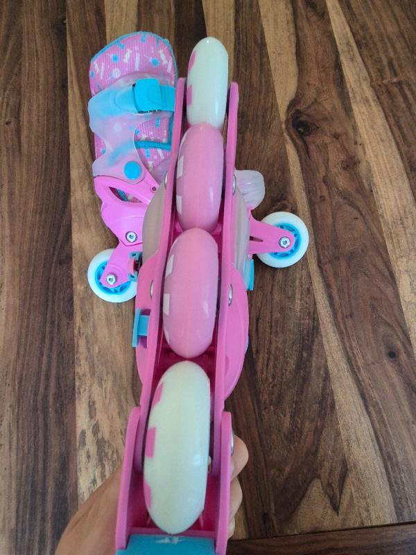 Tussen Particulieren - Meisjes rolschaatsen 2/4