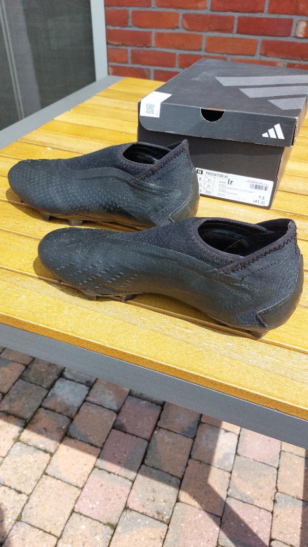 Tussen Particulieren - Predator accuracy 3 laceless 3/7