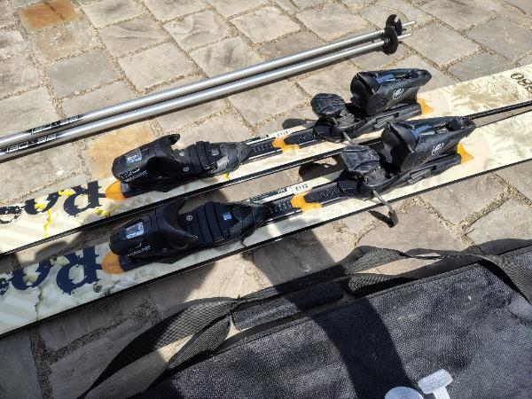 Entre Particuliers - Ski avec batons et housse 2/4