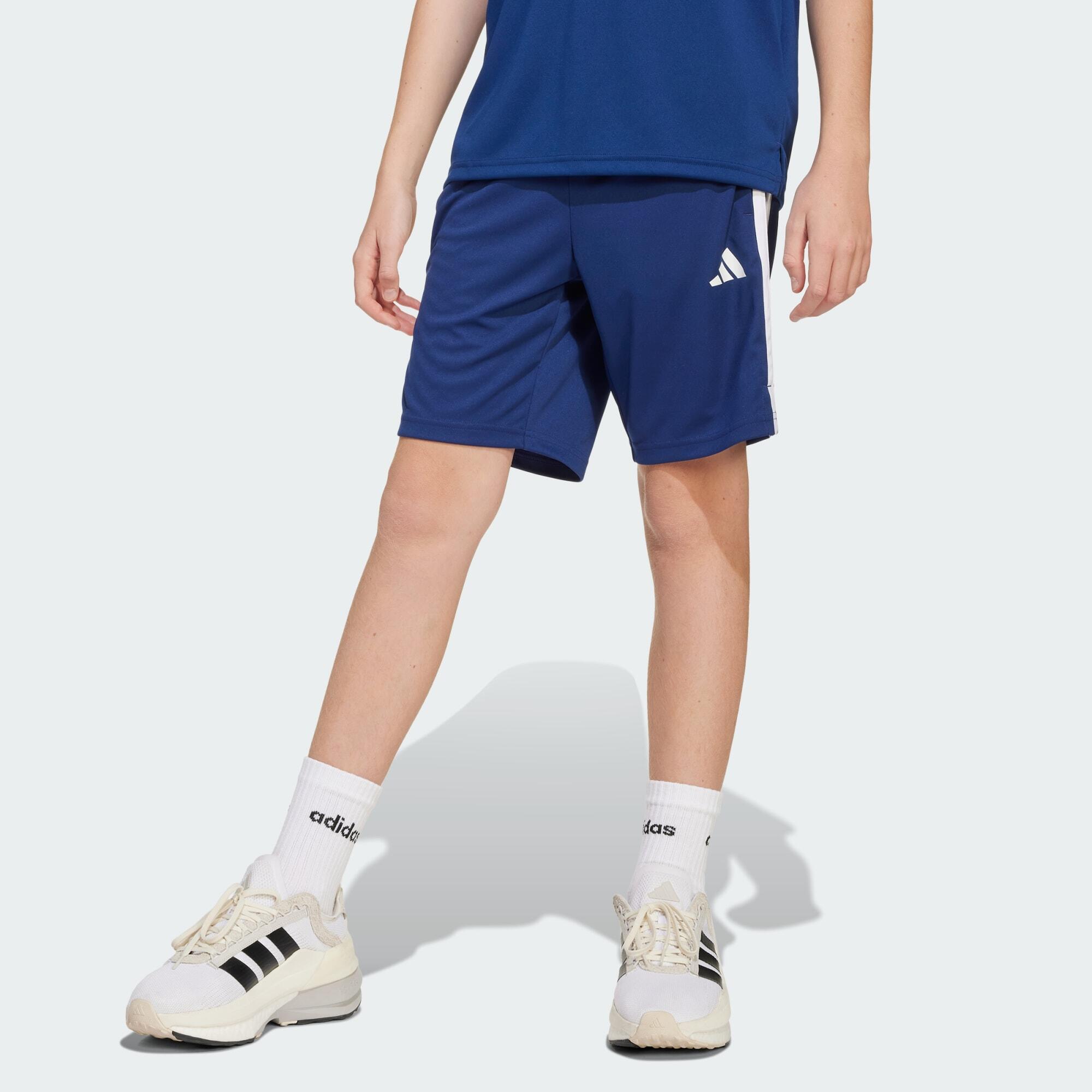 short Train Essentials 3-Stripes Junior 3/7