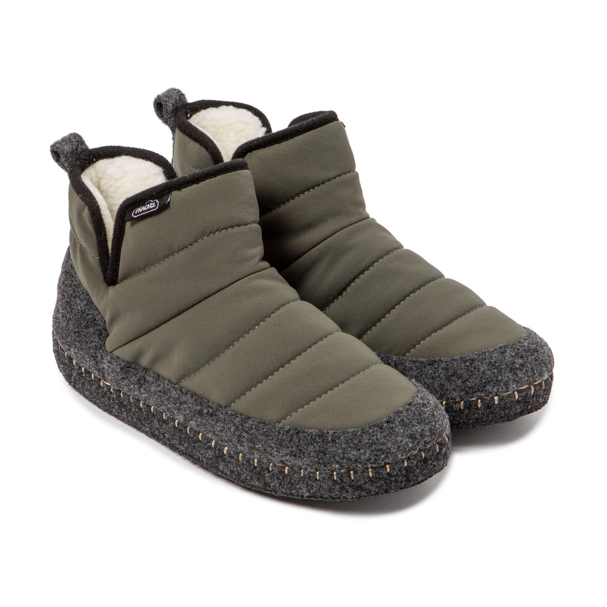 Pantufas Nuvola verdes acolchoados com sola de borracha 2/7