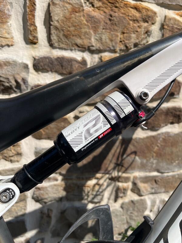 Tussen Particulieren - Scott full carbon mountainbike met volledige verin 3/4
