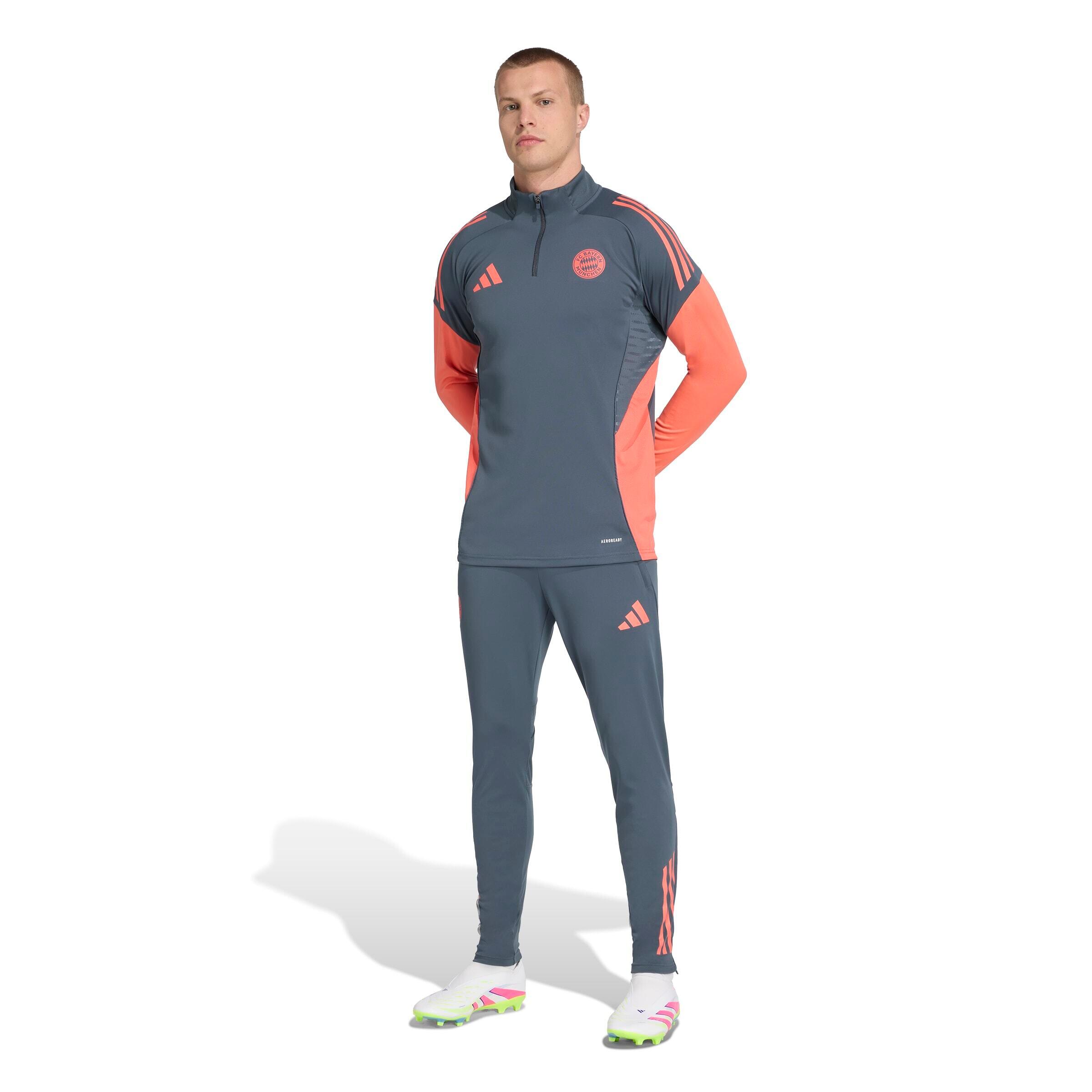 Bayern München Trainingsjacke 2025/26 4/7