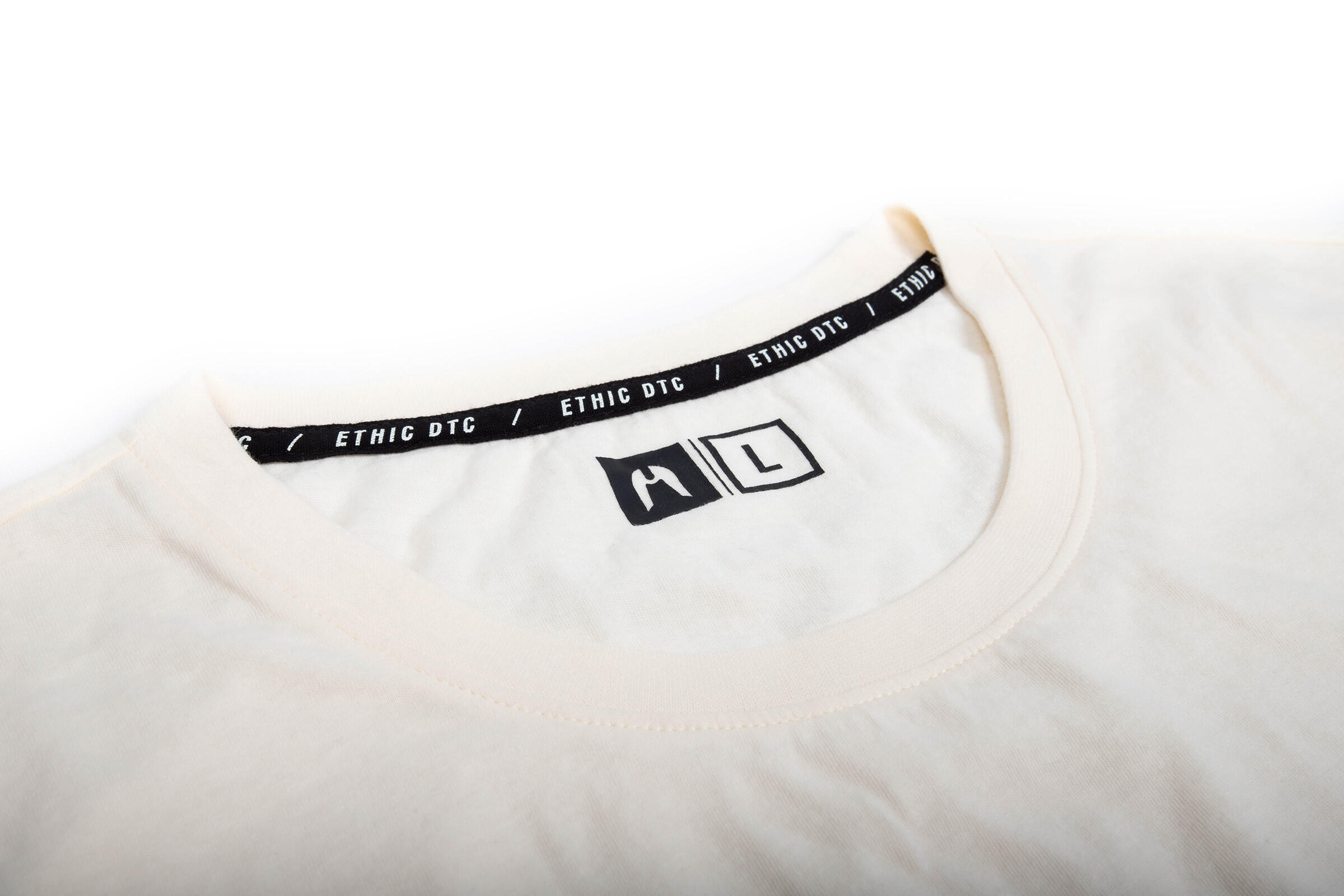 ETHIC t-shirt METROPOLIS Blanc- Taille L 4/5