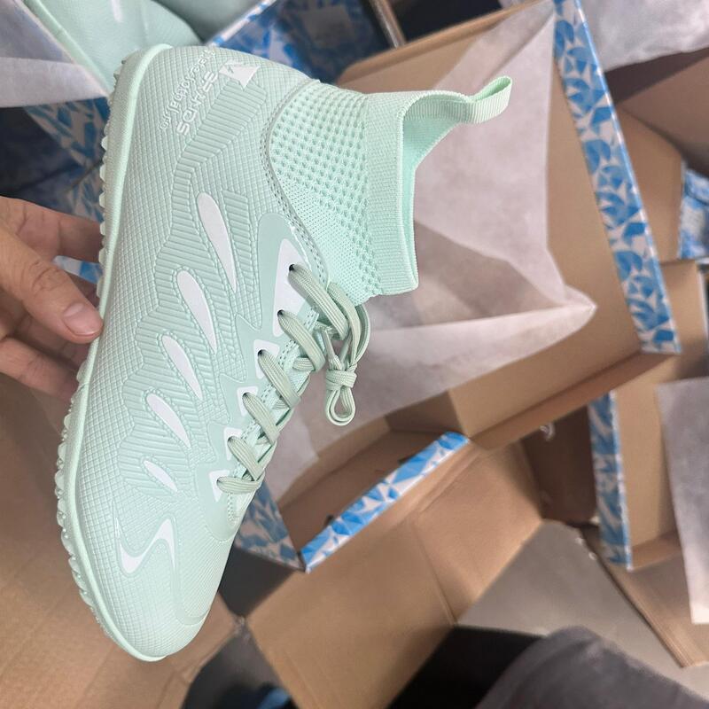 Ghete de fotbal MBrands, 8.8 cu glezna pentru teren sintetic 42 verde