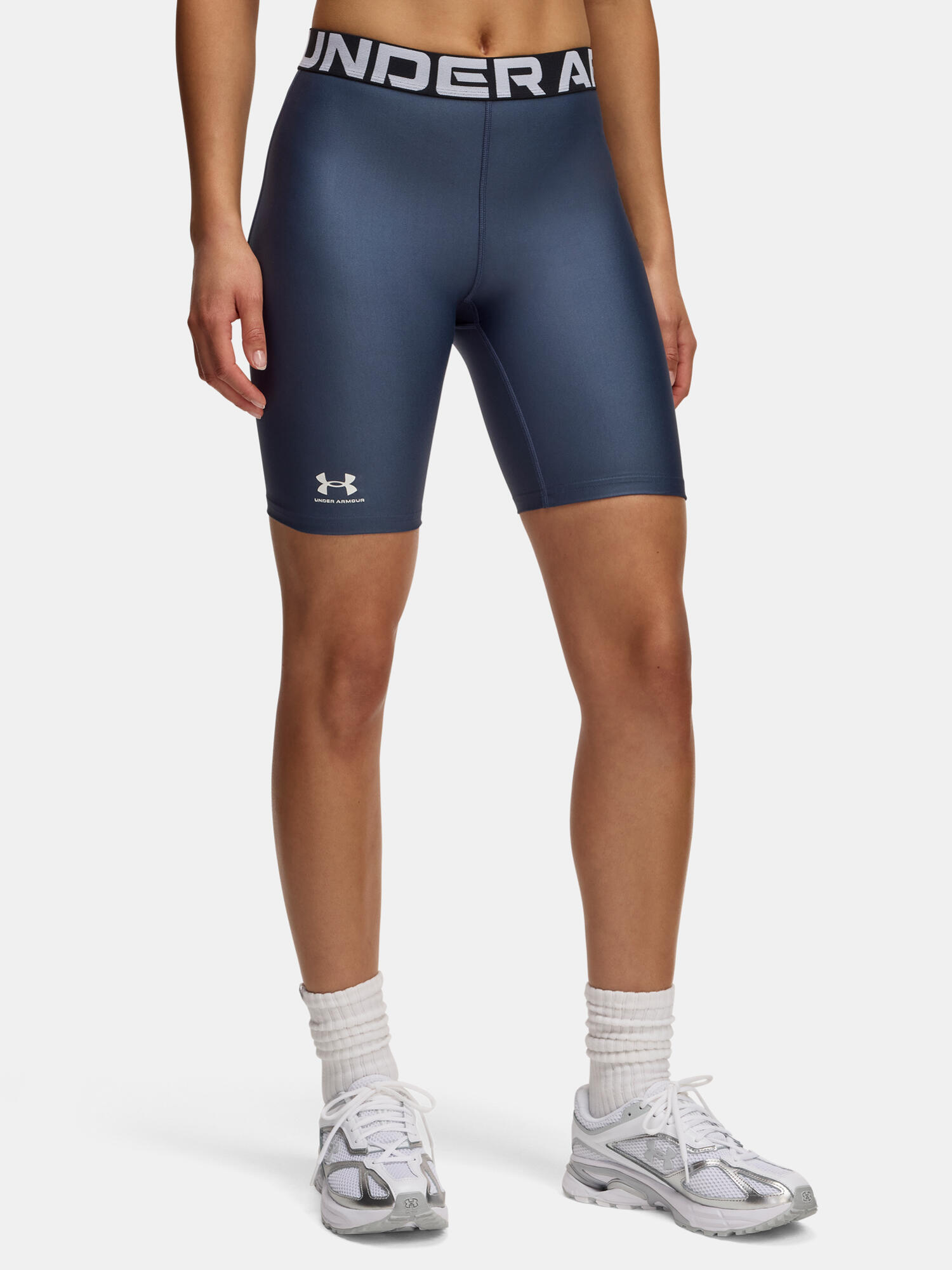 UNDER ARMOUR picture