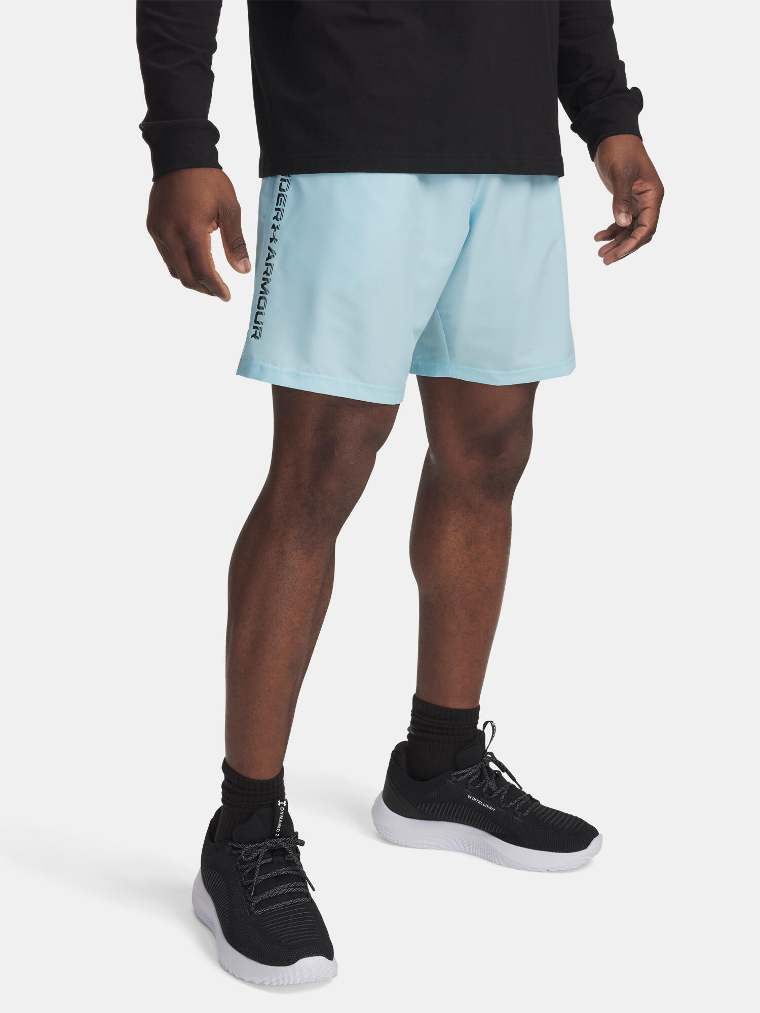 UNDER ARMOUR picture