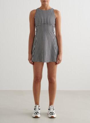 Damen Kleid Hoher Ausschnitt Feuchtigkeitsableitend Mandel Weiß