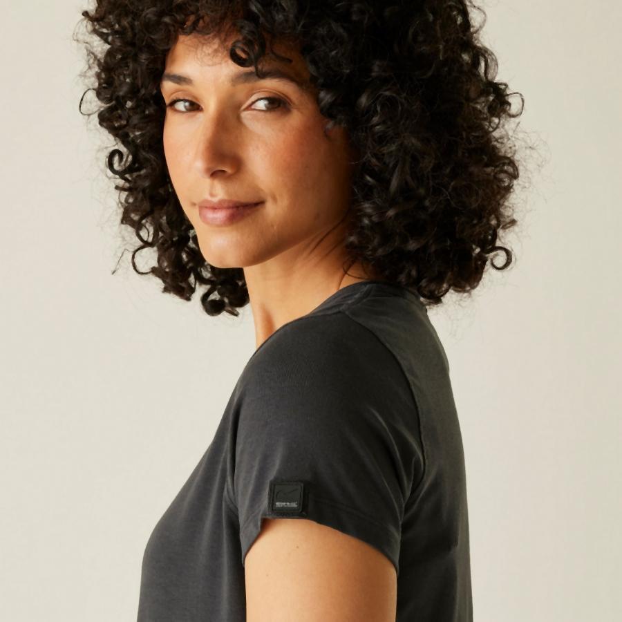 T-shirt col v femme Regatta Elkie 4/4