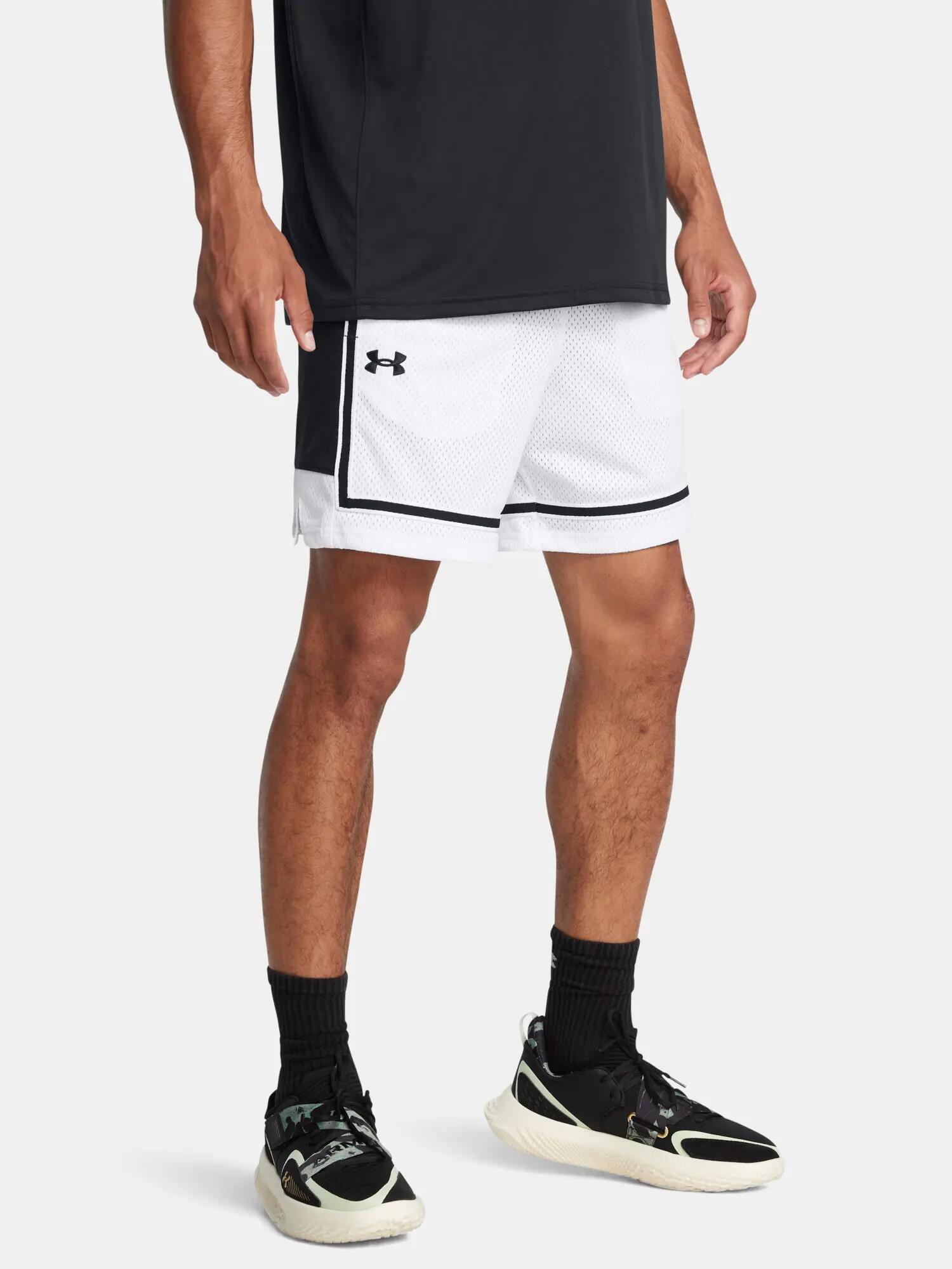 UNDER ARMOUR picture