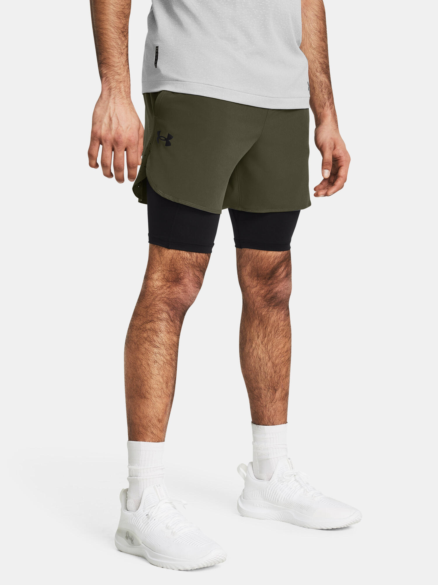 UNDER ARMOUR picture