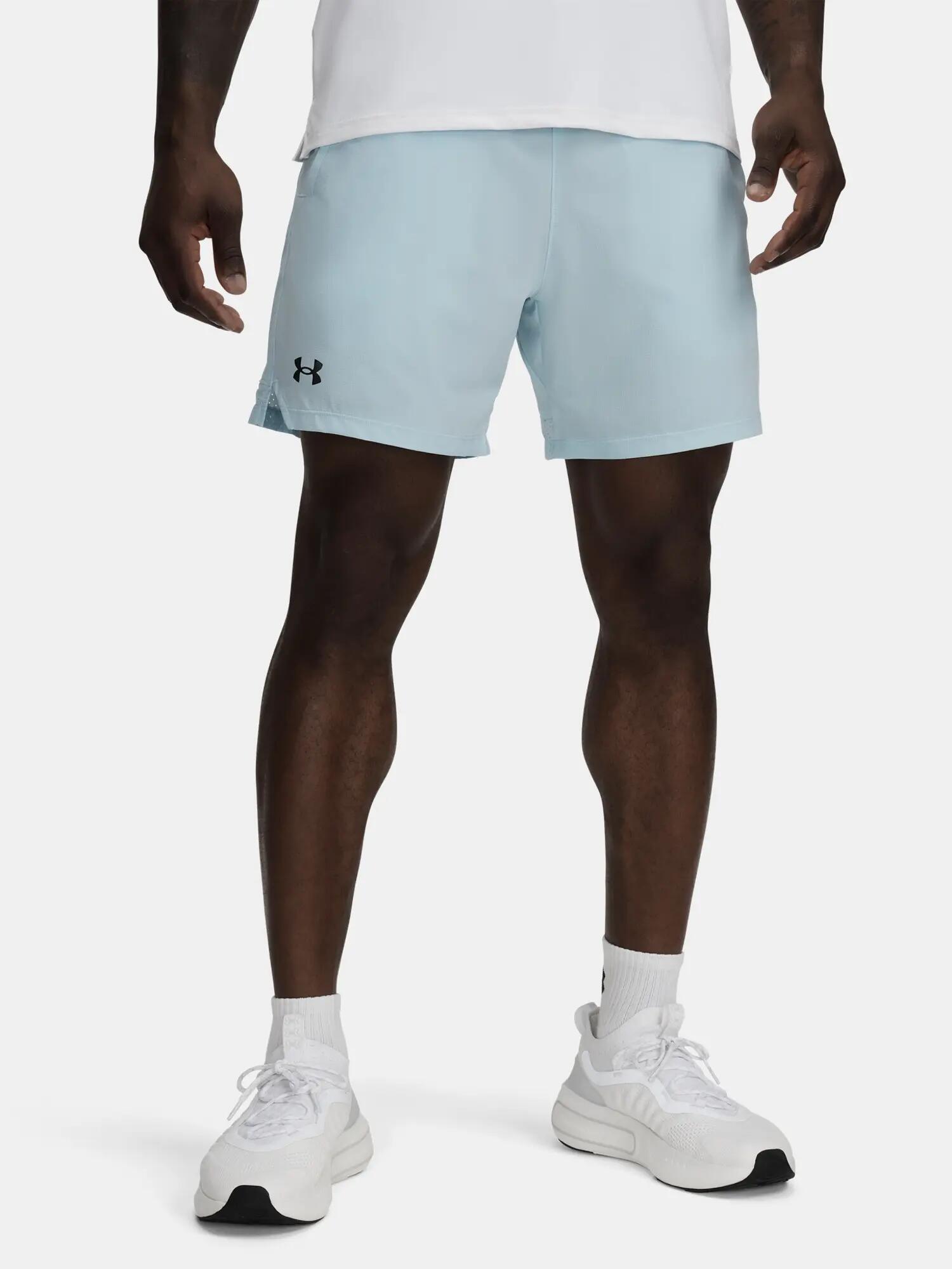 UNDER ARMOUR picture