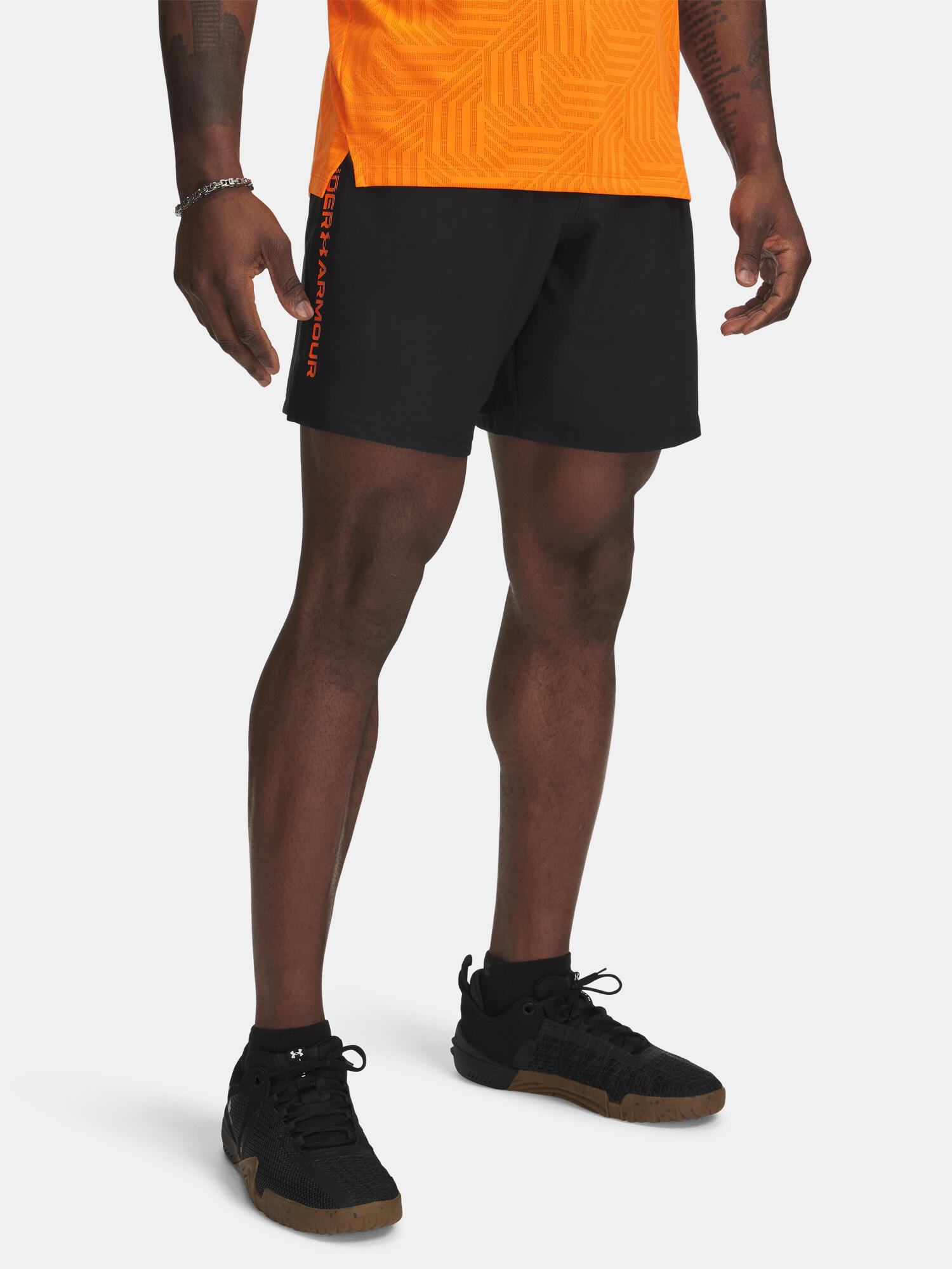 UNDER ARMOUR picture