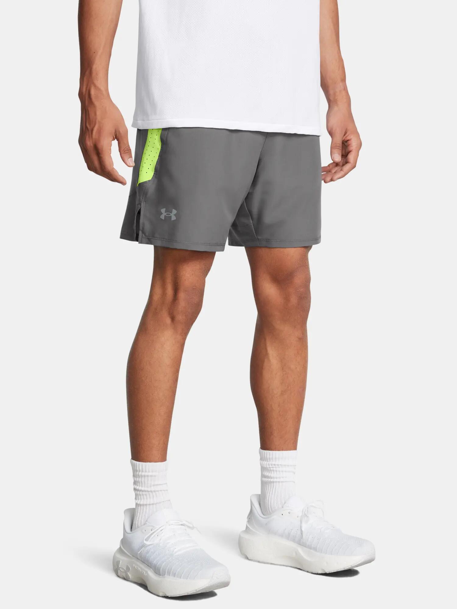 UNDER ARMOUR picture