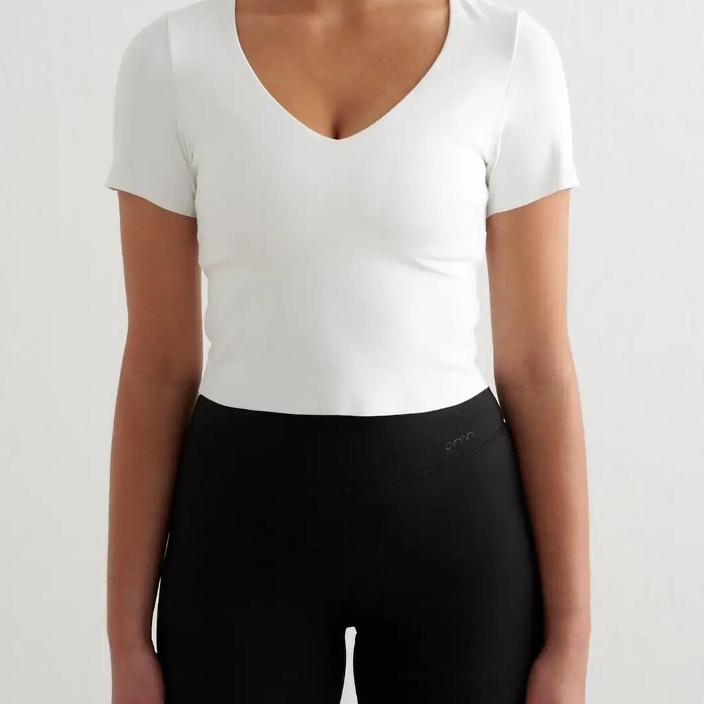 Women's Short Sleeve Bralette Light Support Removable Pads V-Neck Sense White
