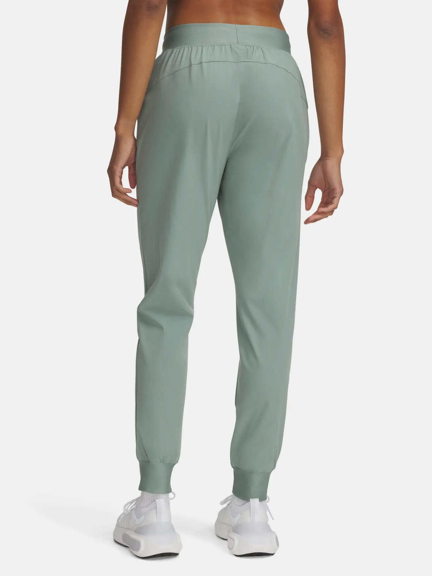 Női sportnadrág Under Armour UA Rival Hi Rise Woven Pant 2/3