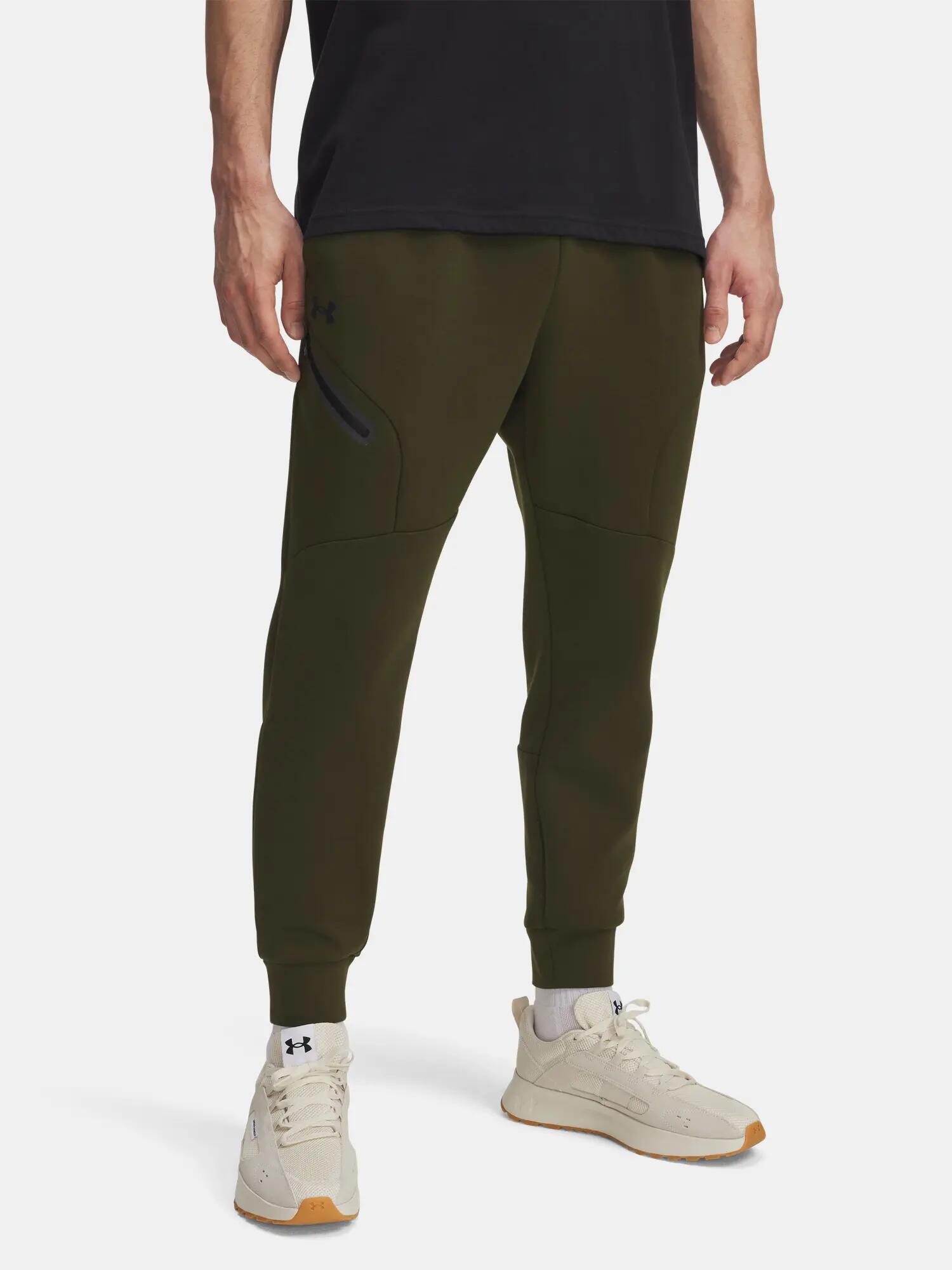 UNDER ARMOUR picture
