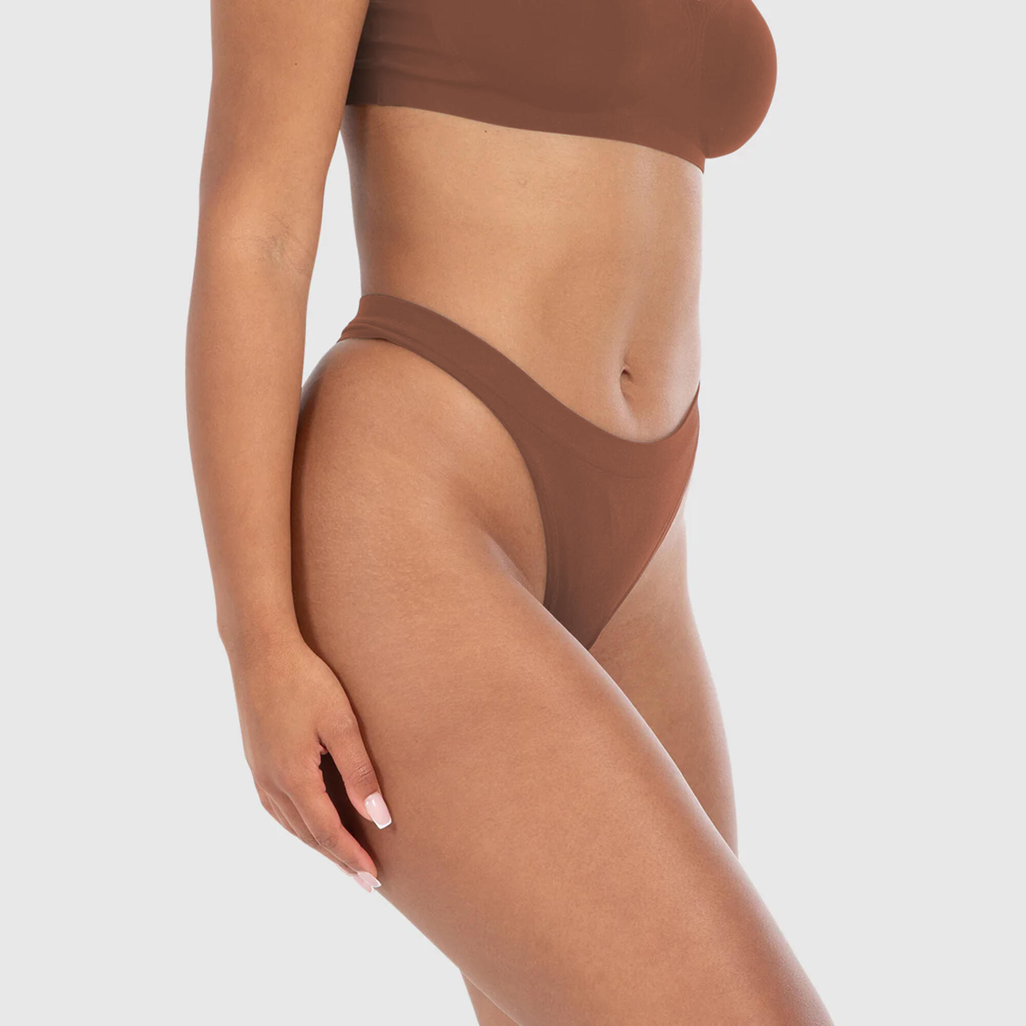 Damen String Nysa Braun 2/5