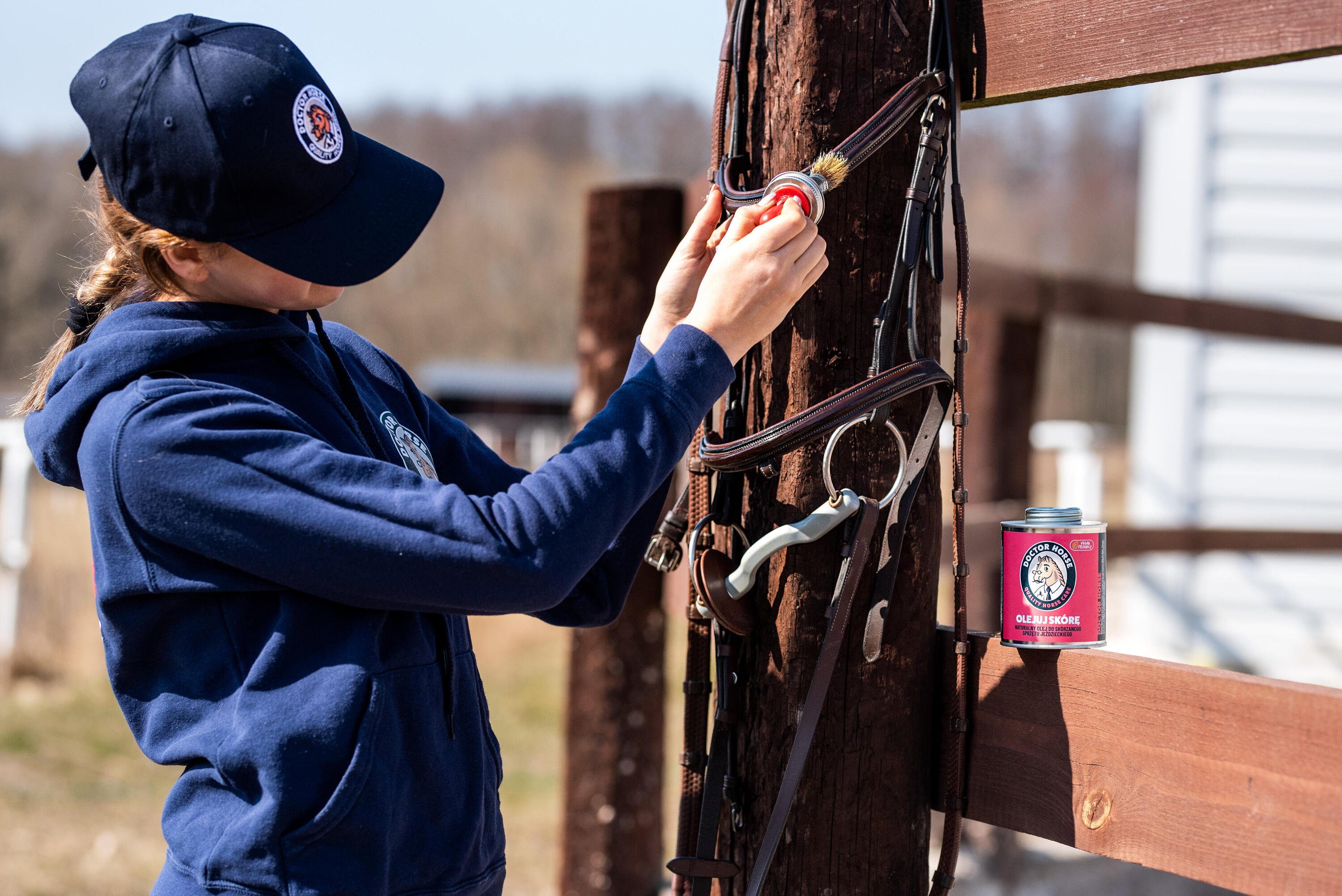 Olej do siodła - Olejuj Skórę puszka z pędzelkiem 2/3