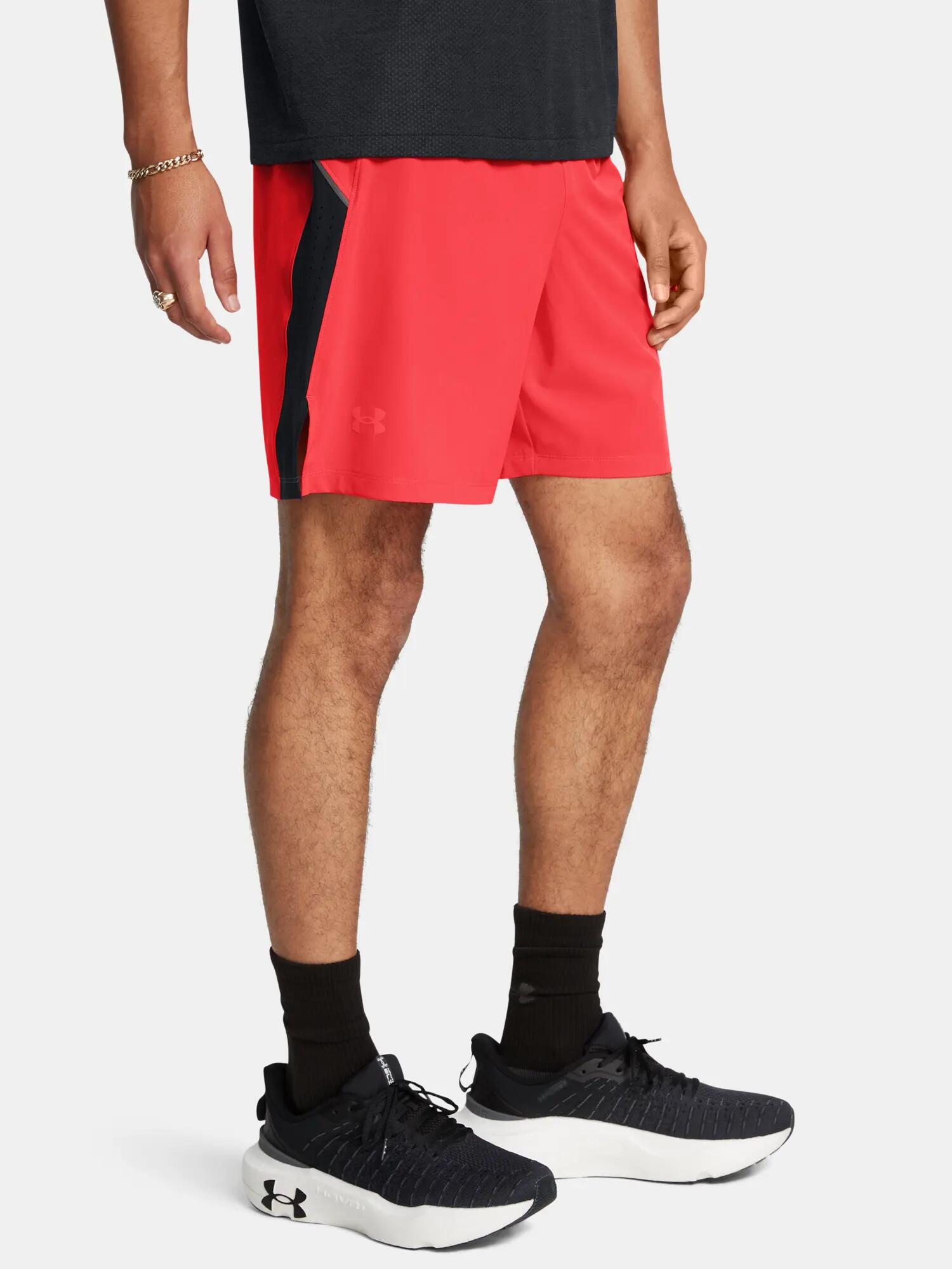 UNDER ARMOUR picture