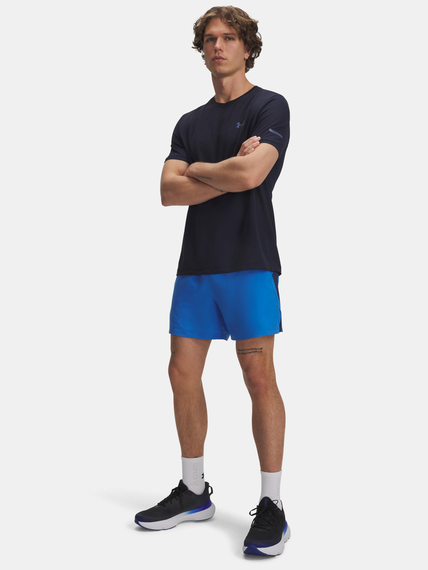 Pantaloncini Under armour modello 1382617-402 per uomini 3/4