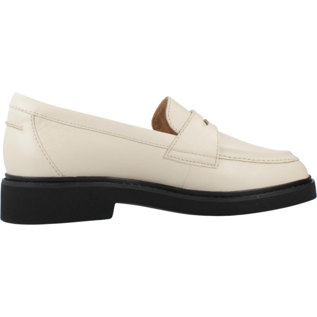 Ténis Clarks Modelo Splend Edge Cor Bege 4/5