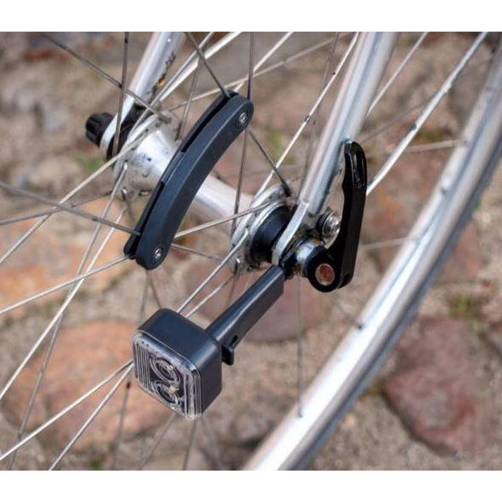 Set lumini bicicletă: magnetice, față și spate.