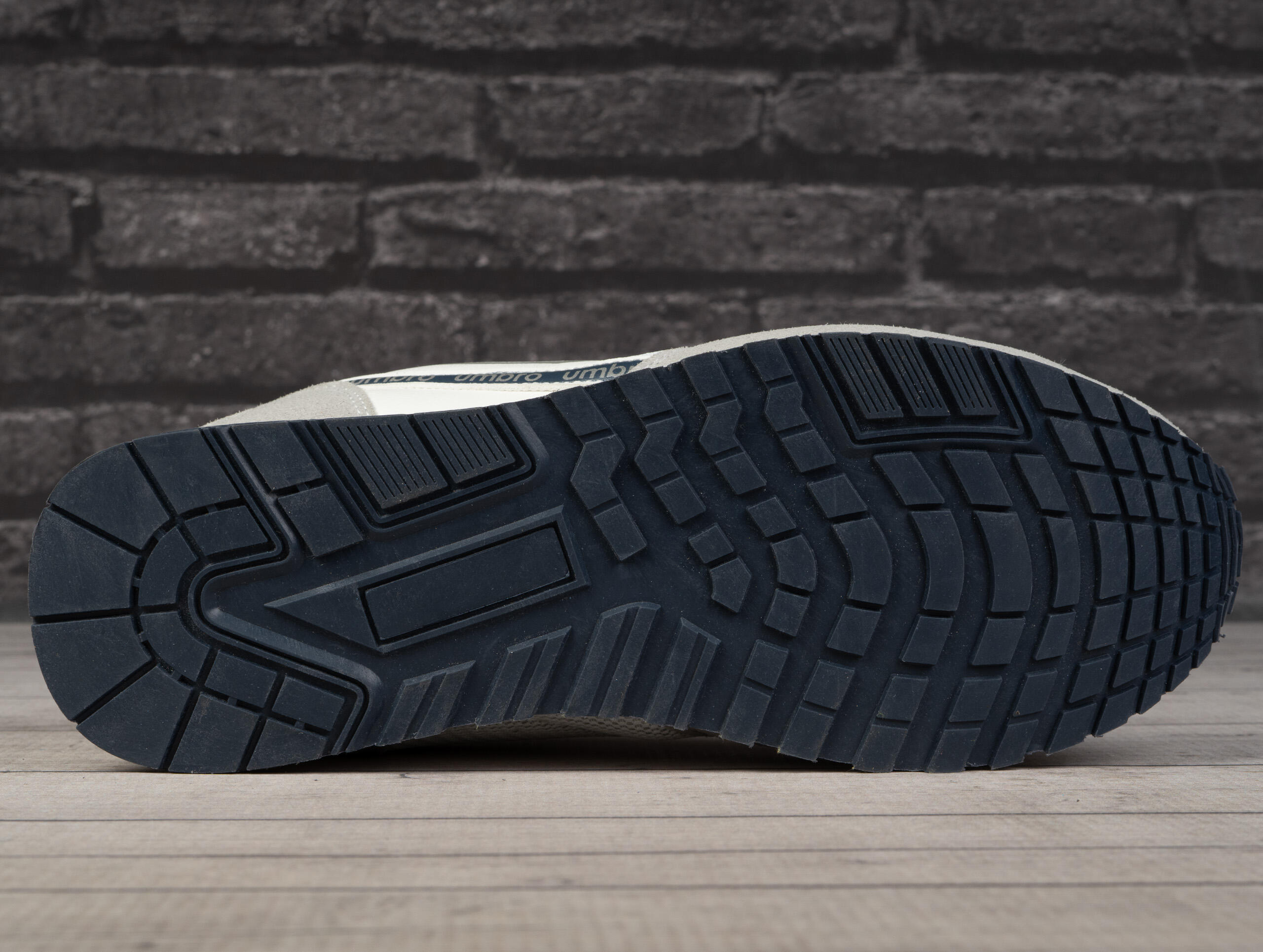 Buty męskie sportowe do chodzenia Umbro ABRAM LTX 5/7