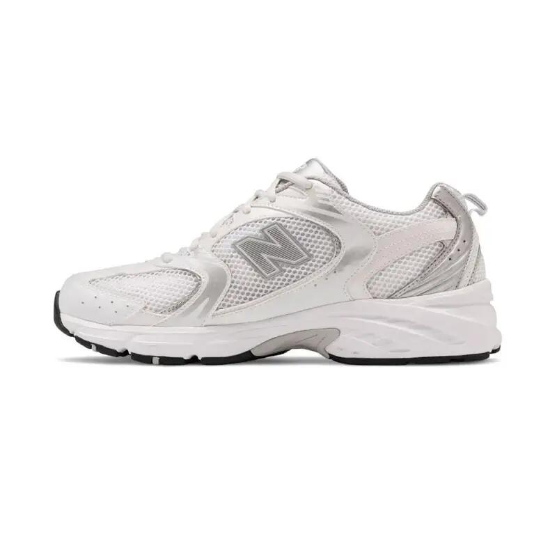 WHITE / GREY