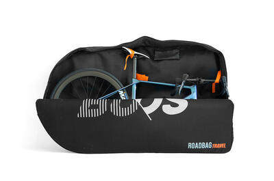 Roadbag travel – gevoerde racefietshoes zonder achterwiel te demonteren.