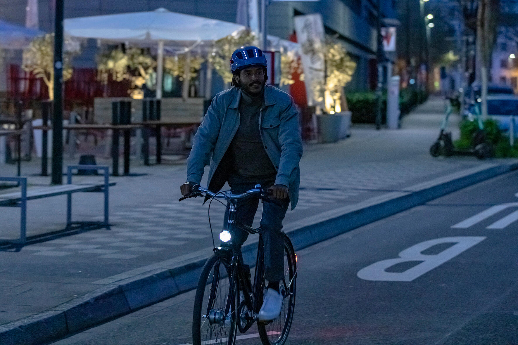 Casque de vélo "Hyban 2.0 LED" bleu 5/5