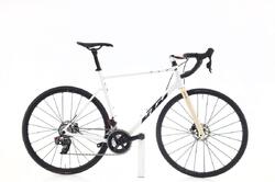 Vélo de route reconditionné · Revelator Alto F12 AXS 12V · Bon état