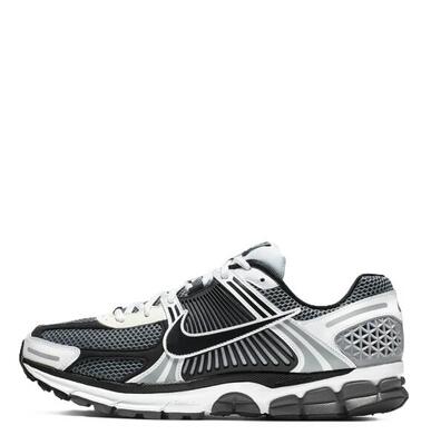 Zapatillas Zoom Vomero 5 SE Dark Grey Black White