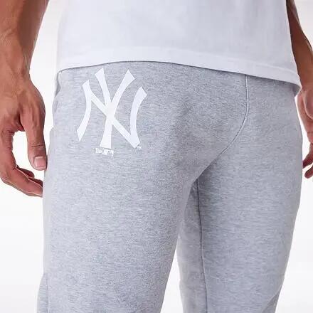 Jogginghose NEW ERA MLB Essentials Jogger NEYYAN HGRWHI 3/6