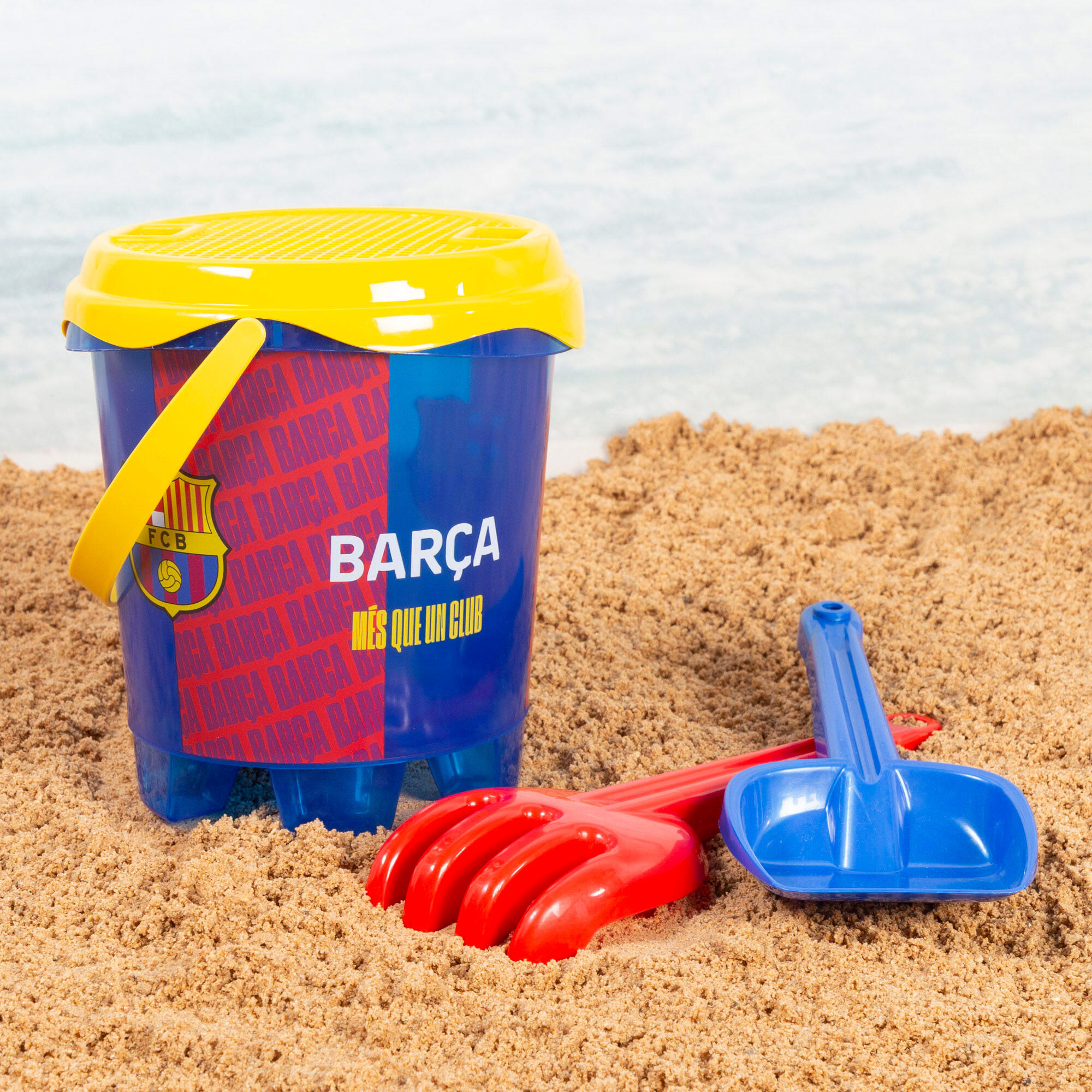 FC Barcelona Cubo de playa con accesorios y balón del equipo 2/7