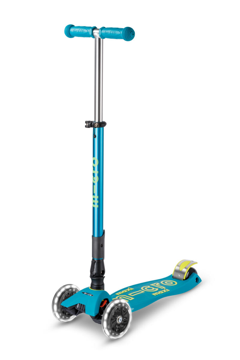 micro-maxi-deluxe-foldable-led