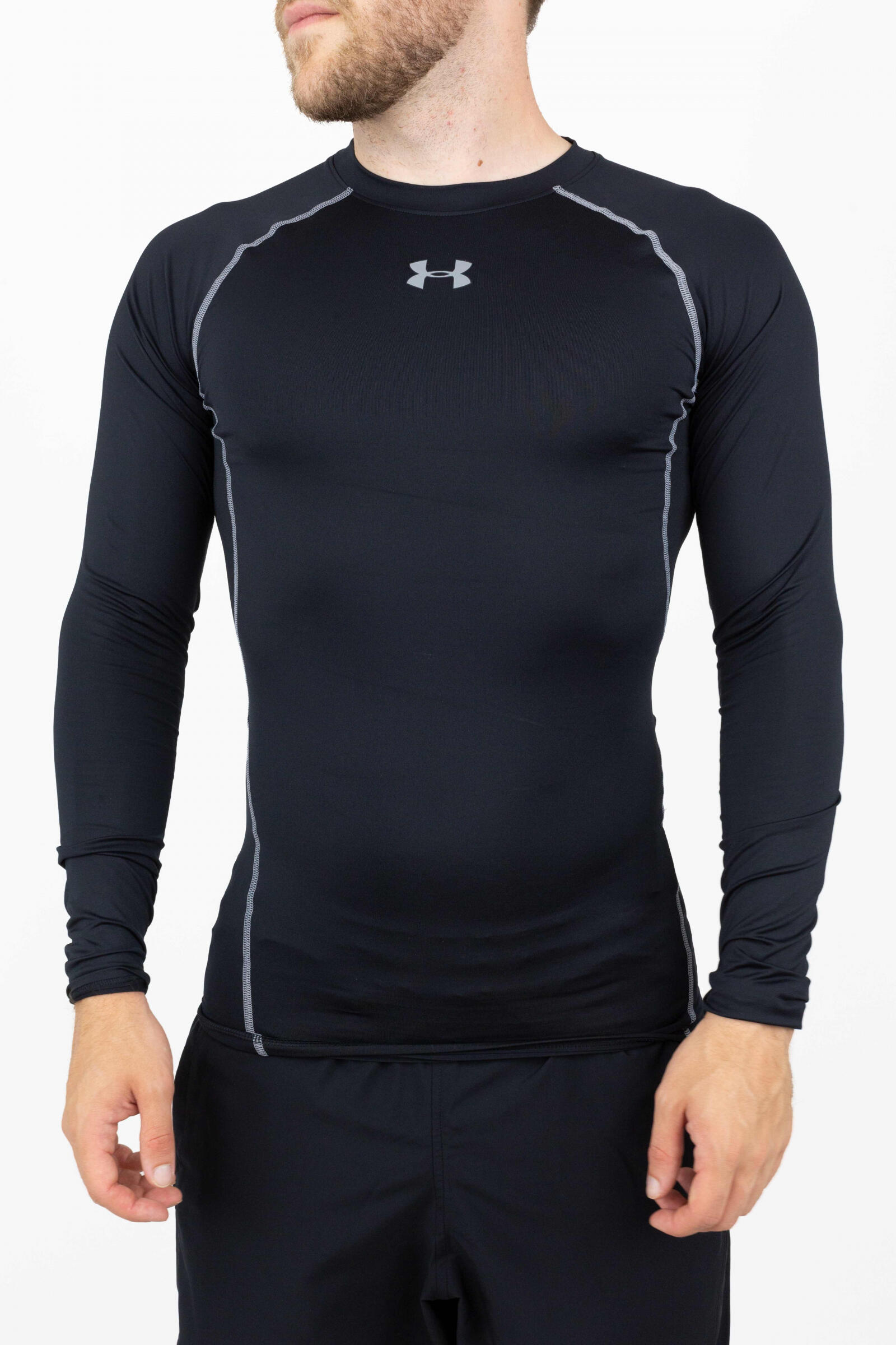 UNDER ARMOUR picture