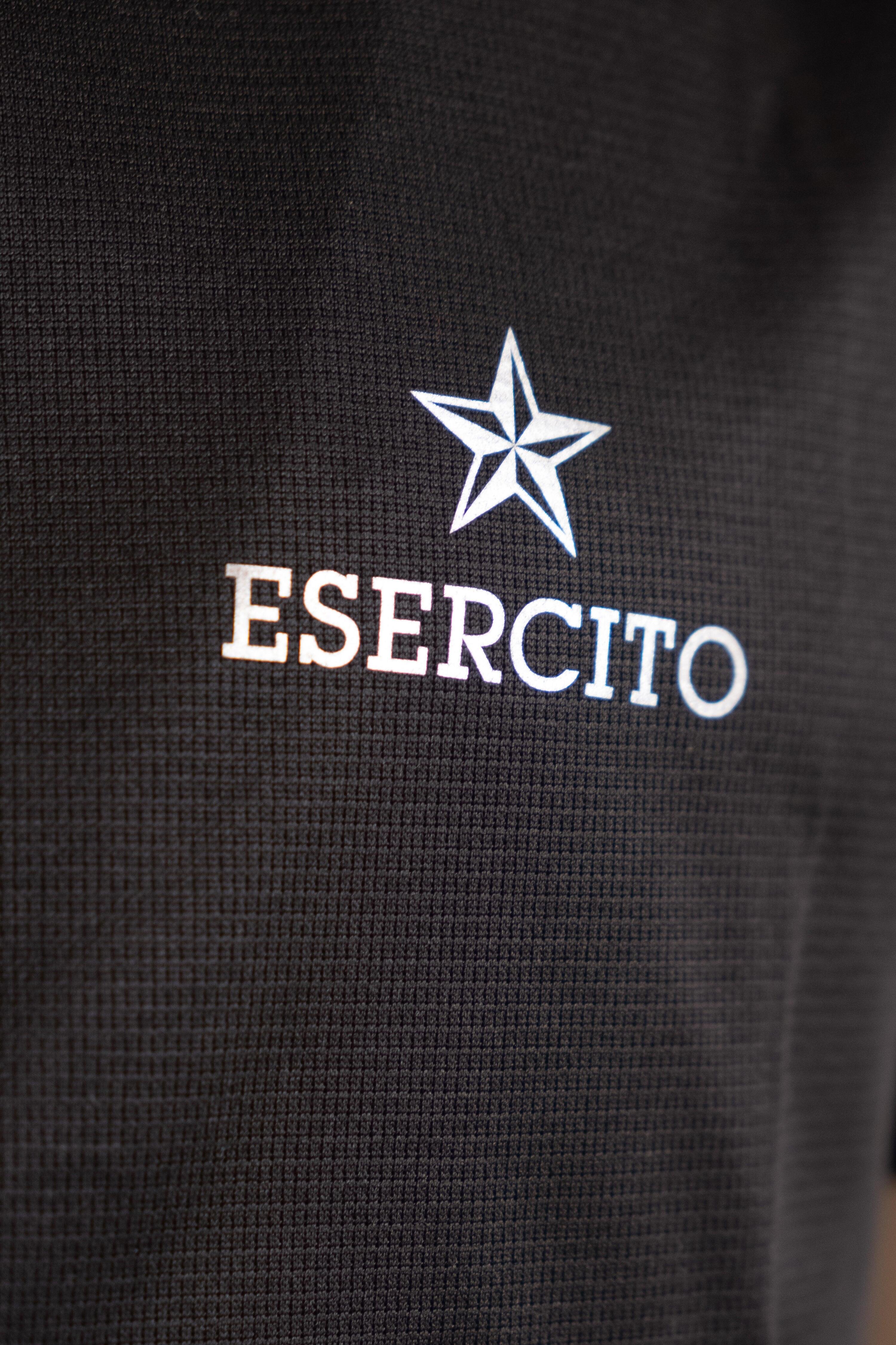 T-shirt Esercito running nera a maniche corte uomo 3/4