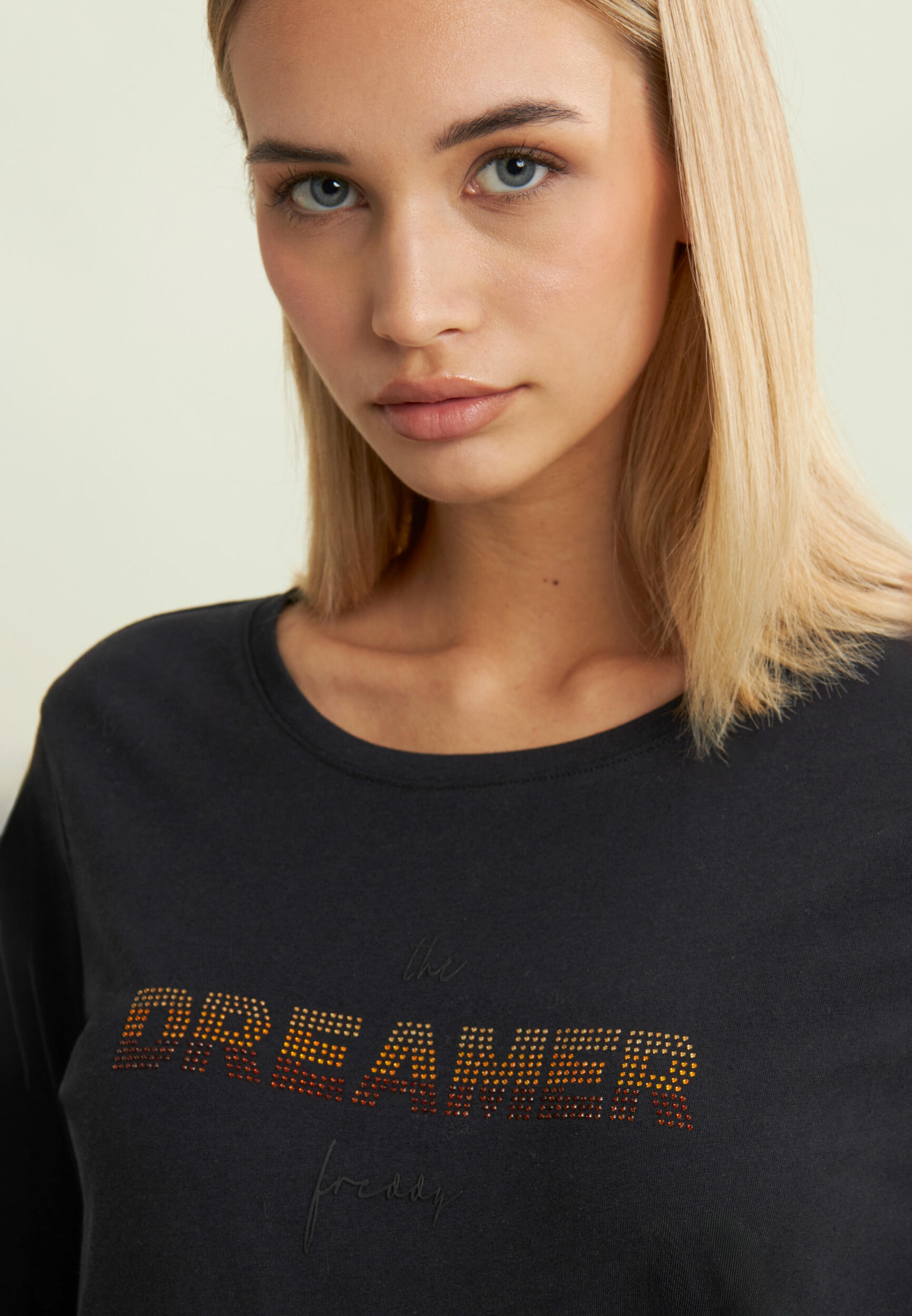 T-shirt à manches longues avec inscription « Dreamer » en paillettes 3/4