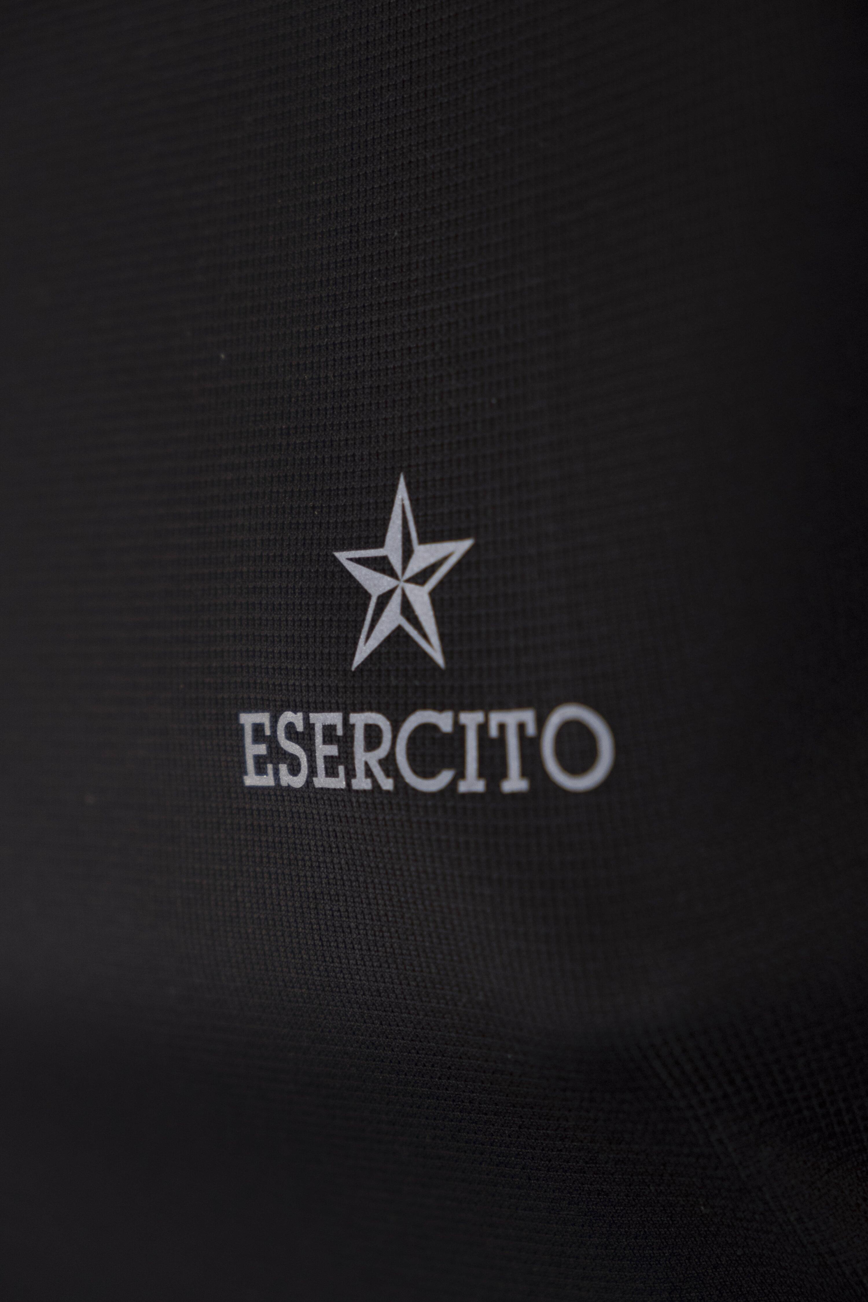 T-shirt Esercito a maniche corte running nera donna 3/4