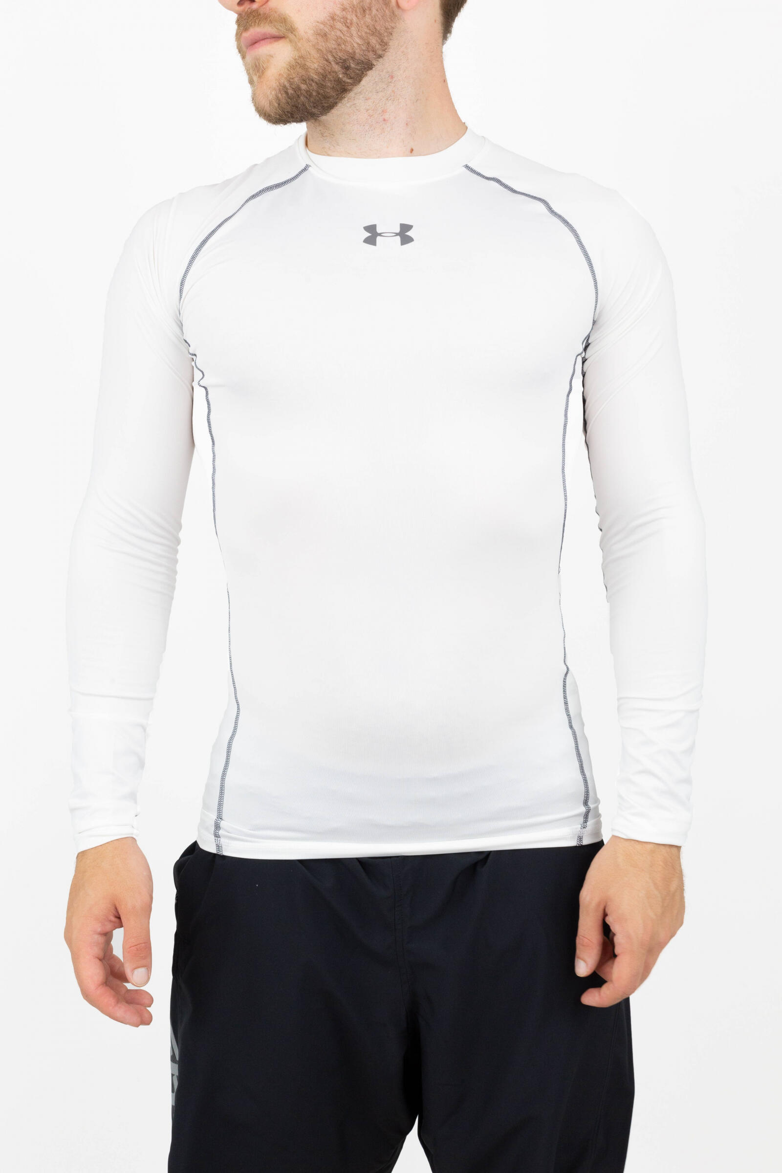 UNDER ARMOUR picture