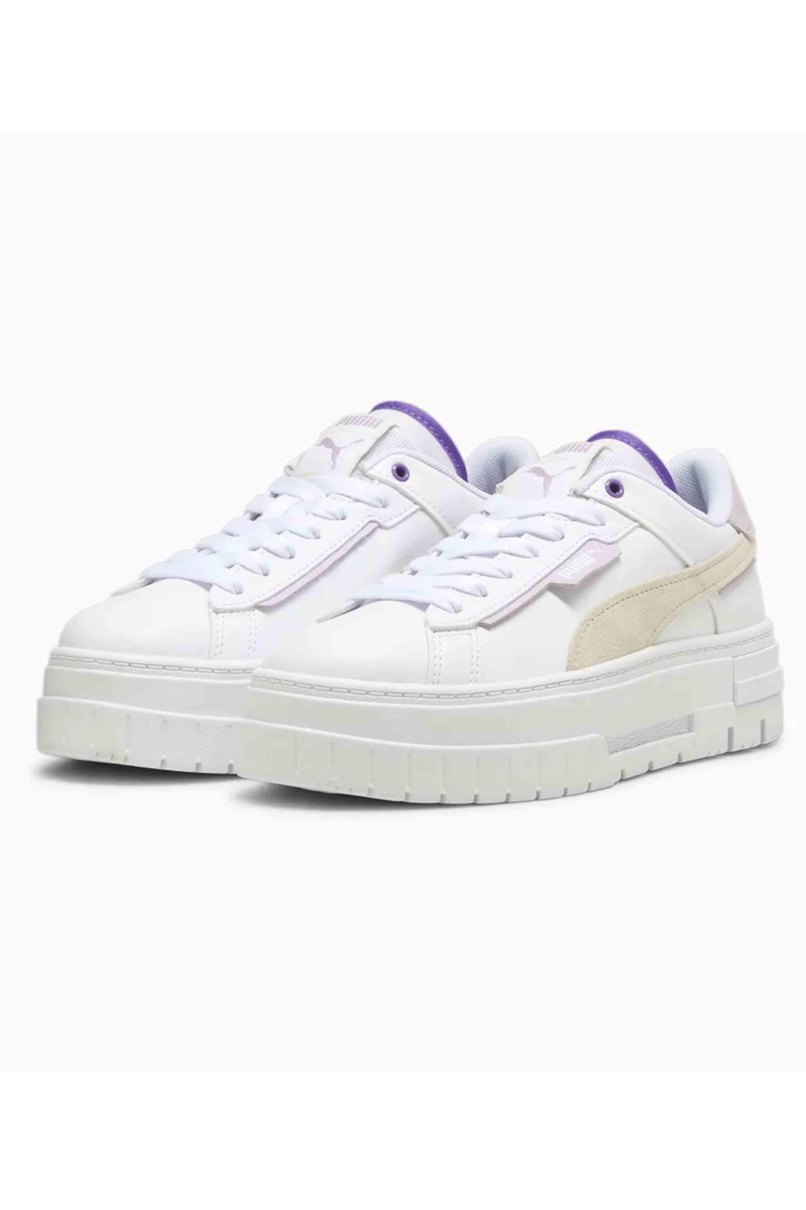 Mayze a crashé des baskets 3/4