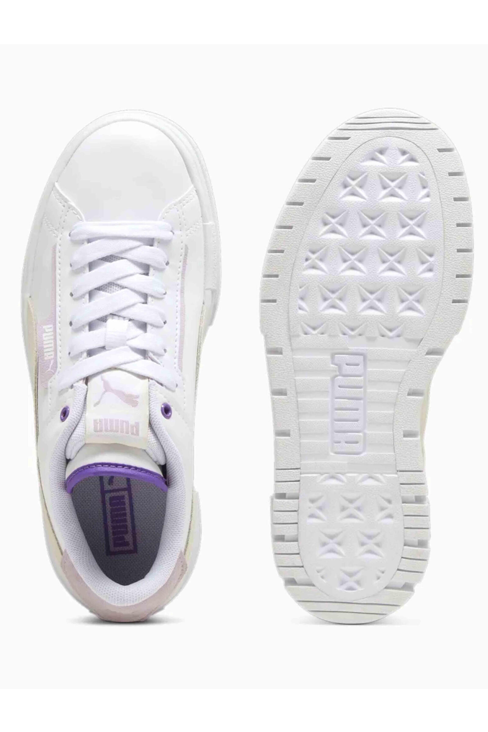 Mayze a crashé des baskets 2/4