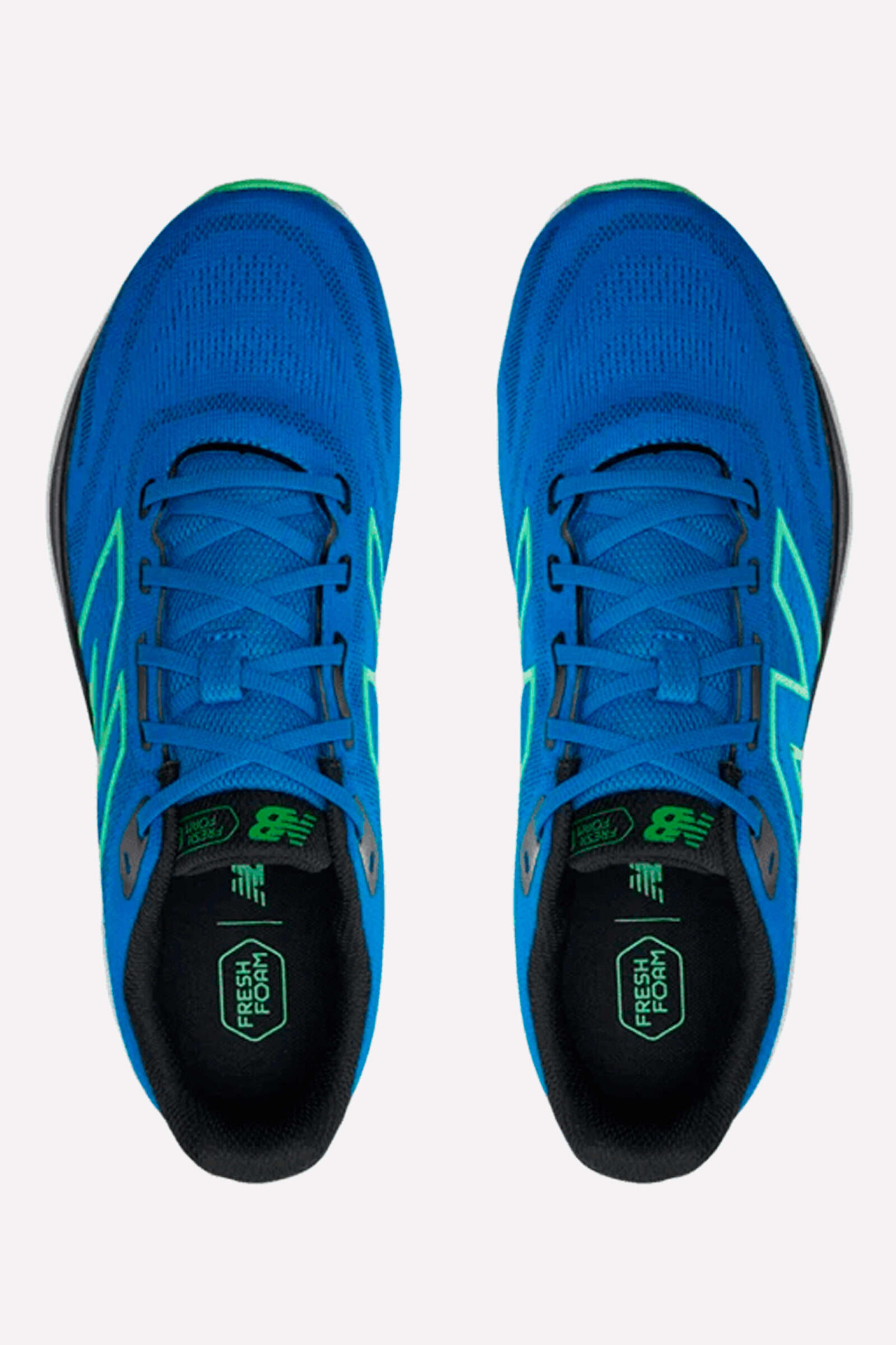 Chaussures V8 Fresh Foam 680 3/5
