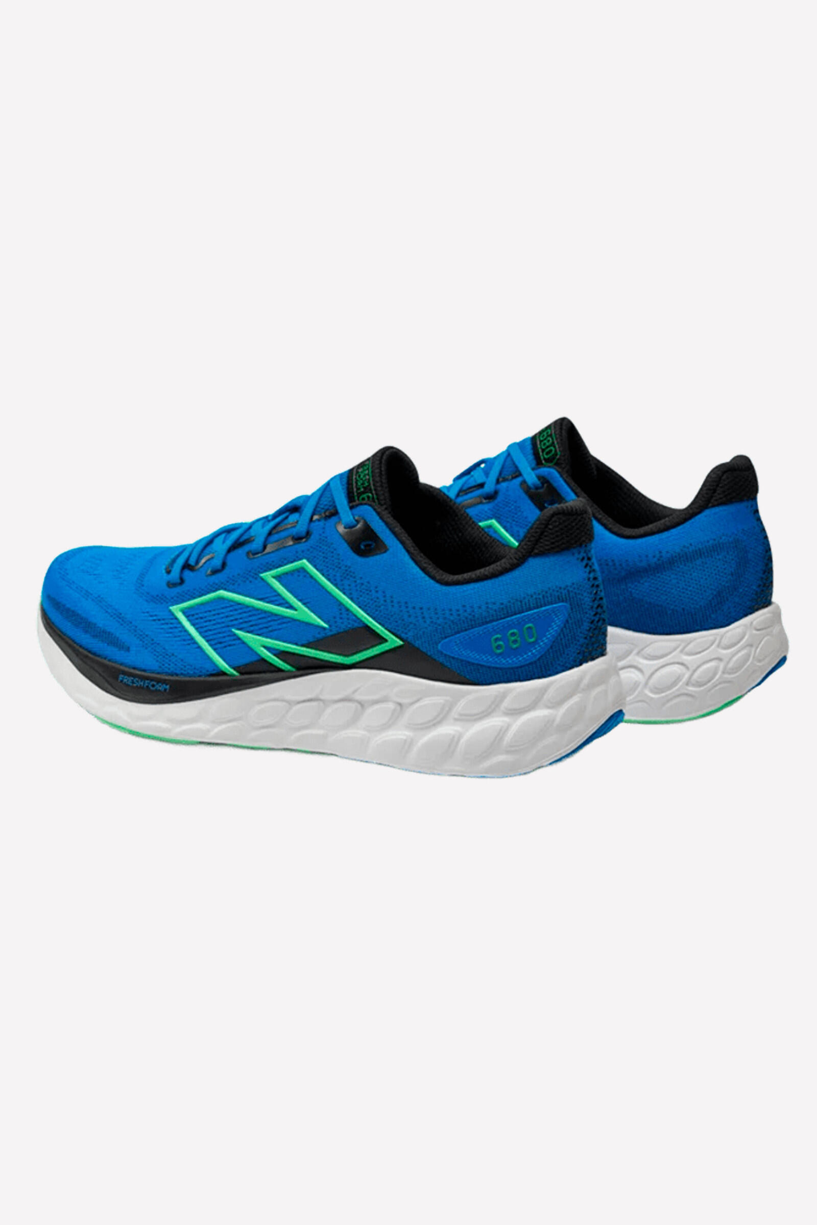 Chaussures V8 Fresh Foam 680 4/5